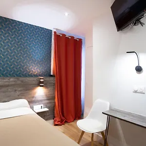** Hotel Leonard De Vinci Francia