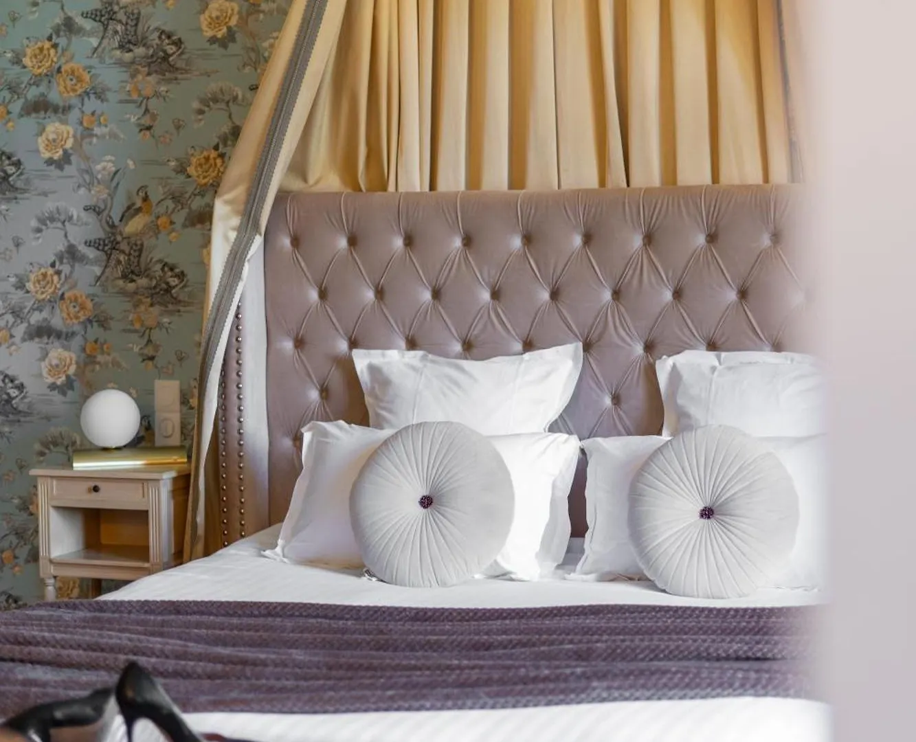Hotel Castel Bois Marie Montauban 5*,