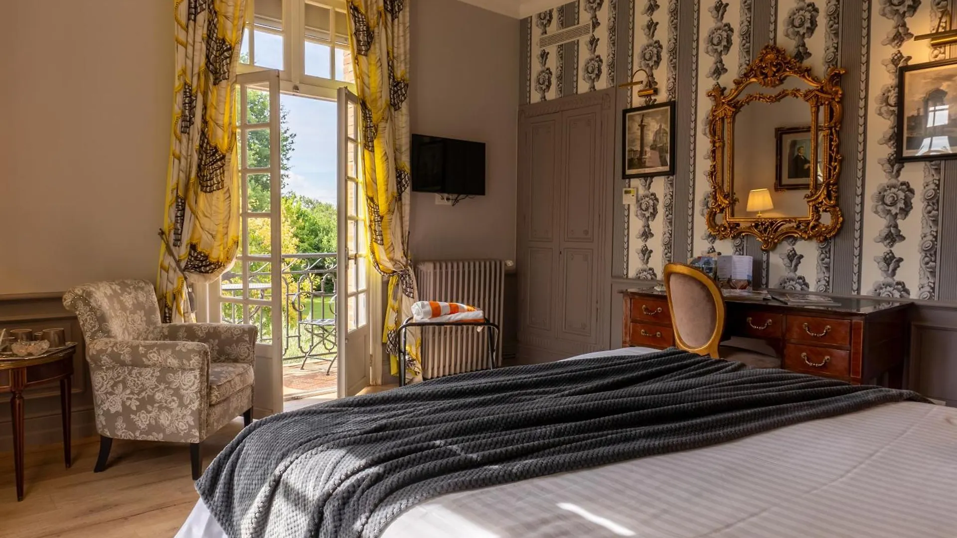 Pensión Hotel Castel Bois Marie Montauban